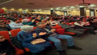 Ankarada hem çocuklara hem yetişkinlere tiyatro gösterimi