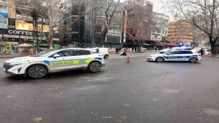 Ankarada yılbaşı: Kızılay ve Tunalı Caddesi başta olmak üzere çok sayıda yerde güvenlik önemleri alındı