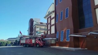 Antalyada 5 yıldızlı oteldeki yangın korkuttu