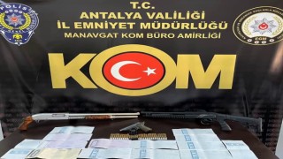Antalyada tefecilik ve nitelikli dolandırıcılık operasyonu