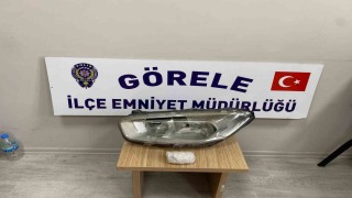 Araç farına gizlenmiş uyuşturucu madde ele geçirildi: 3 gözaltı