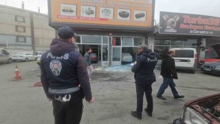 Aracın LPG tankı patladı: 3 yaralı