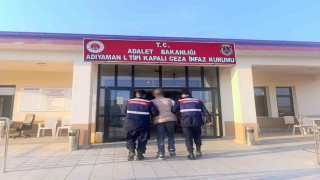Aranması bulunan 2 şahıs yakalandı