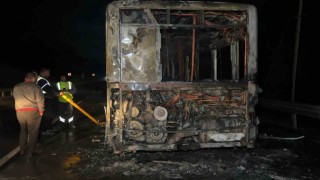 Arnavutköyde İETT otobüsü alevlere teslim oldu