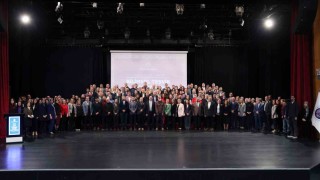 Atatürk Üniversitesinde bilimsel teşvik töreni düzenlendi: Başarılı Akademisyenlere ödülleri takdim edildi