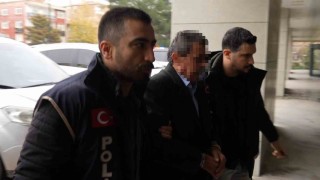 Avukatlık bürosunda bir kadını öldürüp gelinini ağır yaralayan kayınpeder tutuklandı