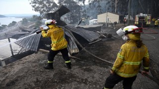 Avustralyada orman yangınları: 16 ev küle döndü