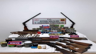 Aydında silah ve uyuşturucu operasyonu: 2 gözaltı