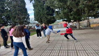 Babaeskide üniversite öğrencilerinden köy okulunda anlamlı faaliyet