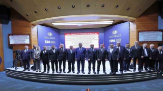 Bakan Bolat: Kasımda ihracatımız, olumsuz takvim etkisine rağmen yüzde 2,2 artışla 22,7 milyar dolar olarak gerçekleşti