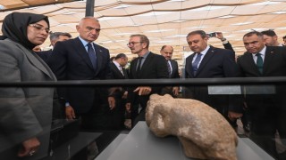 Bakan Ersoy: Taş Tepeler, Anadolunun 12 bin yıl önceki dünyasını görünür kılmaya devam edecek