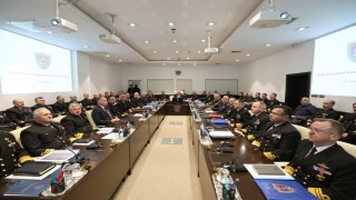 Bakan Güler başkanlığında Deniz Kuvvetleri Komutanlığı Yıllık Komutanlar Toplantısı yapıldı