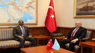 Bakan Güler, Somali Limanlar ve Deniz Ulaştırma Bakanı Abdülkadir Muhammed Nur ile bir araya geldi