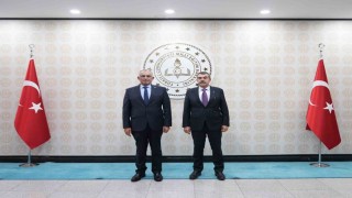 Bakan Tekin, KKTC Milli Eğitim Bakanı Çavuşoğlunu makamında ağırladı