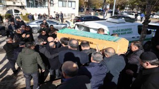 Bakan Yardımcısı Aktaşın annesi son yolculuğuna uğurlandı