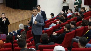 Bakan Yardımcısı Boyraz, UFest Çanakkalede gençlerle buluştu