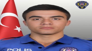 Bakan Yerlikaya: İstanbul Özel Harekat Şube Müdürlüğü kadrosunda görevli kahraman evladımız, tüm müdahalelere rağmen kurtarılamayarak şehit olmuştur