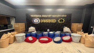 Bakan Yerlikaya: İstanbul ve İzmirde gerçekleştirilen uyuşturucu operasyonlarında 6 milyon 958 bin adet uyuşturucu hap ele geçirildi