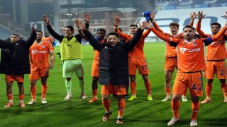 Başakşehir hedef Fenerbahçeyi yenerek galibiyet serisi yakalamak