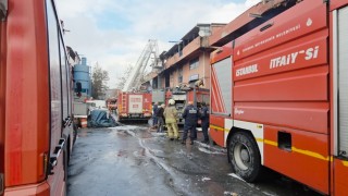 Başakşehirde plastik imalathanesinde yangın paniği