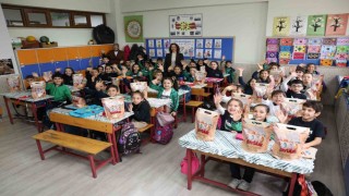 Başkan Altay 31 ilçedeki 220 bin çocuğa şivlilik mutluluğu yaşattı