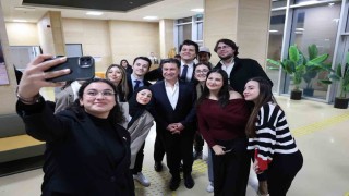 Başkan Aras: Gençlerden gelen her fikri desteklemeye hazırız
