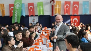 Başkan Çolakbayrakdar: Güçlü Türkiyenin temeli donanımlı gençliktir