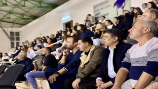 Başkan Durguttan Söğütspor Voleybol Takımına tribün desteği