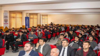 Başkan Er, öğrencilerle bir araya geldi