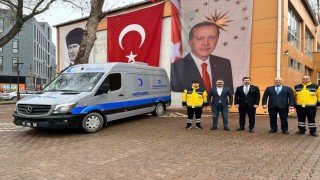 Başkan Ercan Özelin çağrısı karşılık buldu: Hasta nakil aracı hizmete girdi