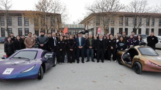 Başkan Eyüp Kahveciden DPÜnün alternatif enerjili araç ekibine ziyaret