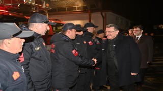 Başkan Gençten yılbaşında görev yapan personele ziyaret