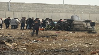 Batmanda otomobil takla attı: 2 yaralı