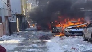 Batmanda soğuk havada çalışmayan araç alev aldı