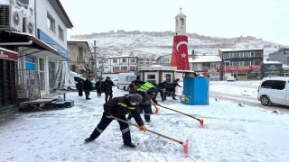 Bayburtta karla mücadele sürüyor