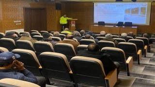 Bayburtta okul servis sürücülerine trafik eğitimi verildi