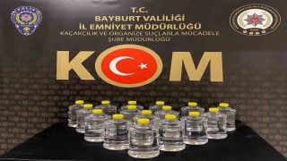 Bayburtta Roma dönemine ait 15 adet sikke ve 40 litre kaçak alkol ele geçirildi