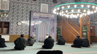 Bayburtta üniversite öğrencileri camilerde imamlık ve müezzinlik yaptı