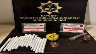 Bayburtta yapılan uyuşturucu operasyonunda bonzai ve lyrica ele geçirildi