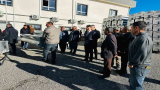 Besnide 84 yetiştiriciye otomatik yemlik dağıtıldı