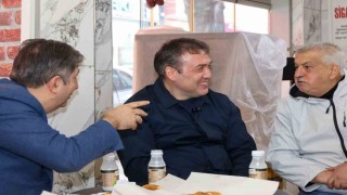 Bilecik Valisi Faik Oktay Sözer bu ilginç hikayeyi gülerek dinledi