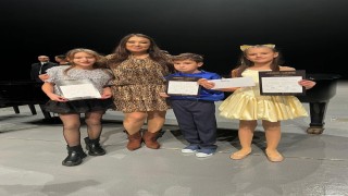 Bilecikli öğrenciler Kıbrıstaki piyano festivalinden ödülle döndü