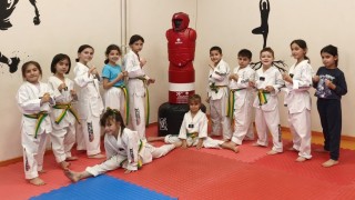 Bilecikte geleceğin sporcuları taekwondo minderinde yetişiyor