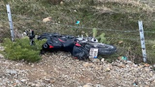 Bilecikte kontrolden çıkan motosiklet köprüden aşağı uçtu