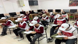 Bilecikte öğrencilere okul geçidi görevlisi eğitimi