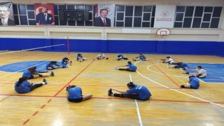 Bilecikte spor okullarında voleybol antrenmanları sürüyor