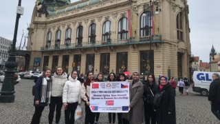 Bilecikte tekstil öğrencileri Pragda inovasyon eğitimi aldı