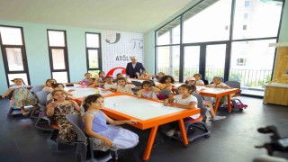Bilim Ümraniye öğrencilerin geleceğine ışık tutuyor