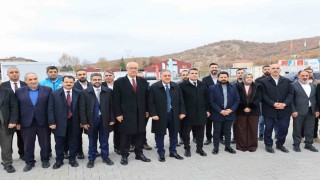 Bingöle 5 yeni ambulans ve 2 UMKE aracı tahsis edildi