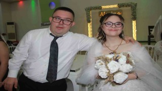 Bir hayal 7 mutluluğa dönüştü: Down sendromlu genç kızlara temsili düğün